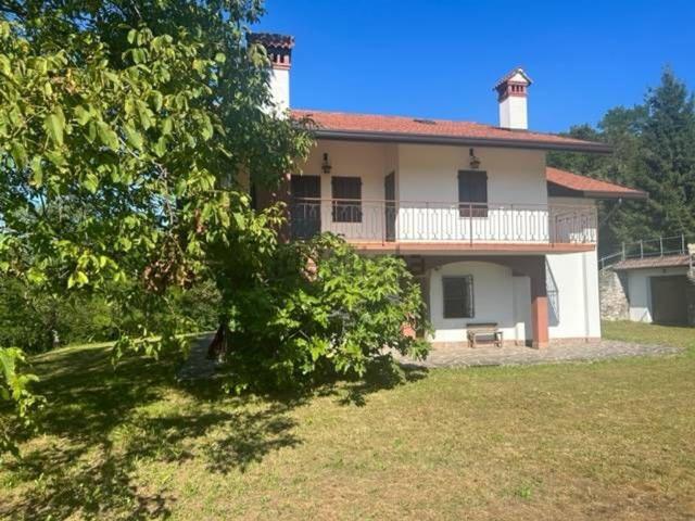 Villetta indipendente in vendita di 250 m² in Via Samprogno