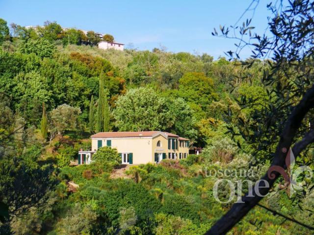 Villetta indipendente in vendita di 250 m² in Via San Martino