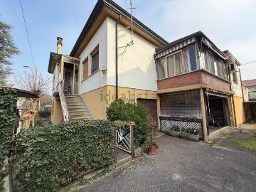 Villetta indipendente in vendita di 250 m² in Via San Donà