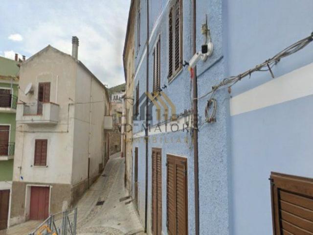 Villetta indipendente in vendita di 250 m² in Via San Pietro