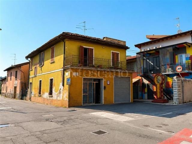 Villetta indipendente in vendita di 250 m² in Via San Zenone