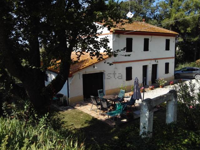 Villetta indipendente in vendita di 250 m² in Via Sant&apos Amico, 49