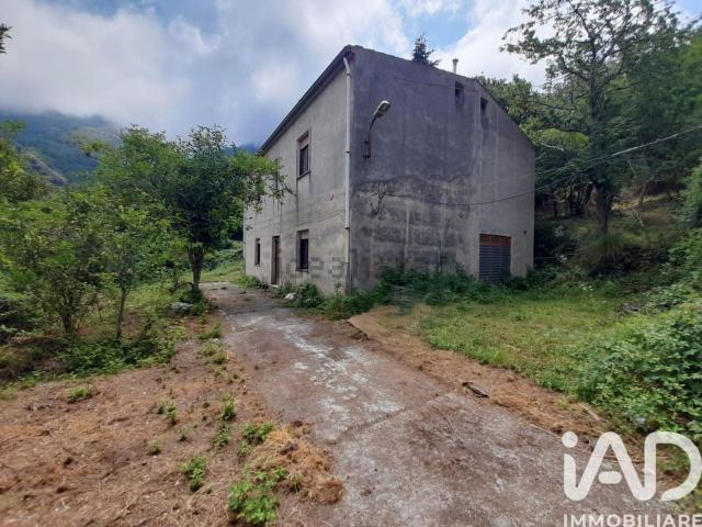 Villetta indipendente in vendita di 250 m² in Via Sant&apos Antonio