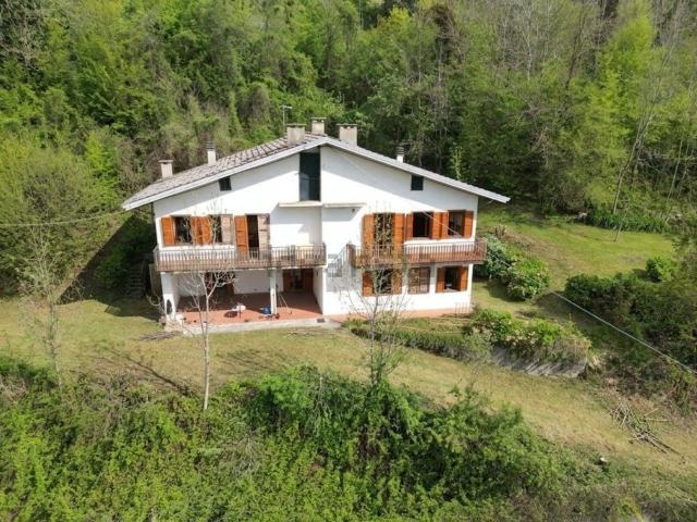 Villetta indipendente in vendita di 250 m² in Via Santa Caterina