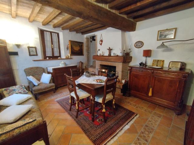Villetta indipendente in vendita di 250 m² in Via Sinistra Guerro, 49