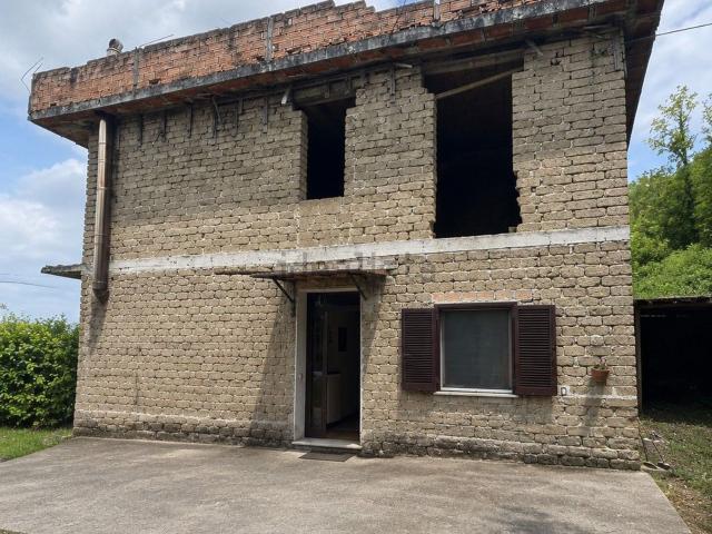 Villetta indipendente in vendita di 250 m² in Via Pozzo Nuovo, 31