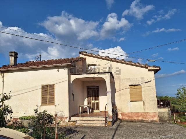 Villetta indipendente in vendita di 250 m² in Via Pozzo Petrocco, 2