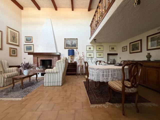 Villetta indipendente in vendita di 250 m² in Via Partigiani, 61