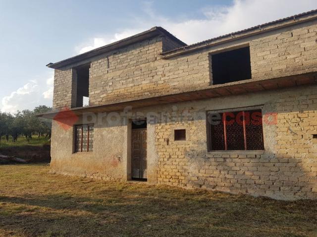 Villetta indipendente in vendita di 250 m² in Via Piternis, 1