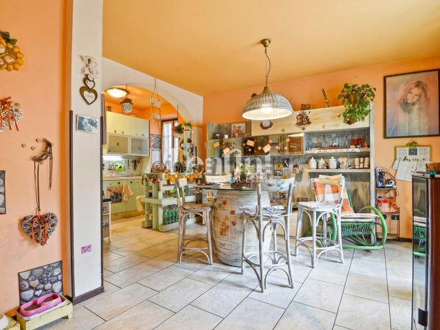 Villetta indipendente in vendita di 250 m² in Via Piave, 12