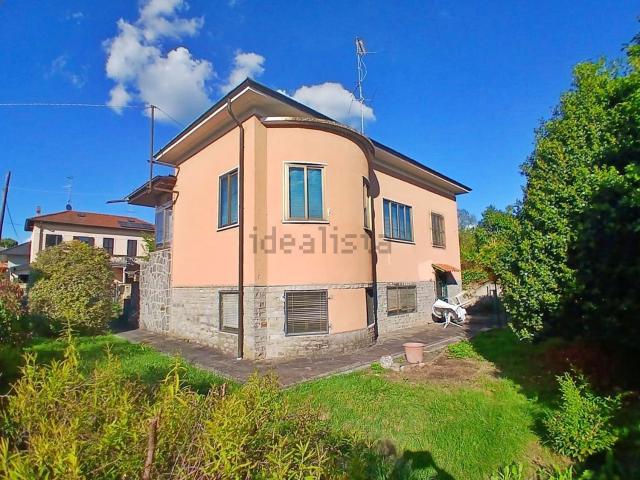 Villetta indipendente in vendita di 250 m² in Via Piave, 6