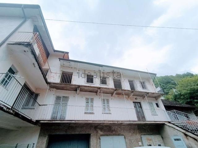 Villetta indipendente in vendita di 250 m² in Via Provinciale, 20