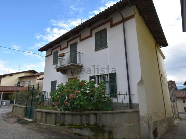 Villetta indipendente in vendita di 250 m² in Via Roma, 49