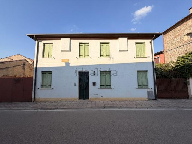 Villetta indipendente in vendita di 250 m² in Via Roma, 76