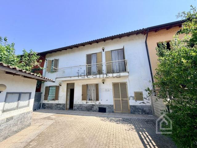 Villetta indipendente in vendita di 250 m² in Via Roma, 37