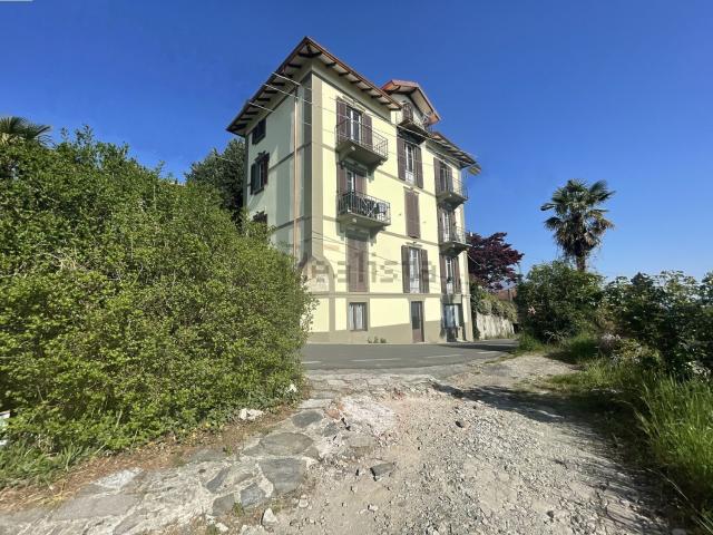 Villetta indipendente in vendita di 250 m² in Via Reginetta Francioli