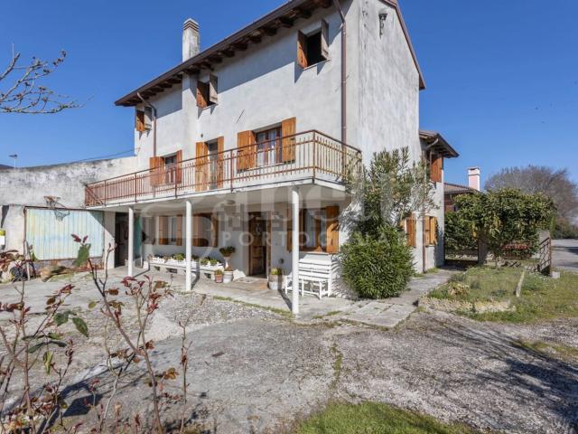 Villetta indipendente in vendita di 250 m² in Via Tito, 29