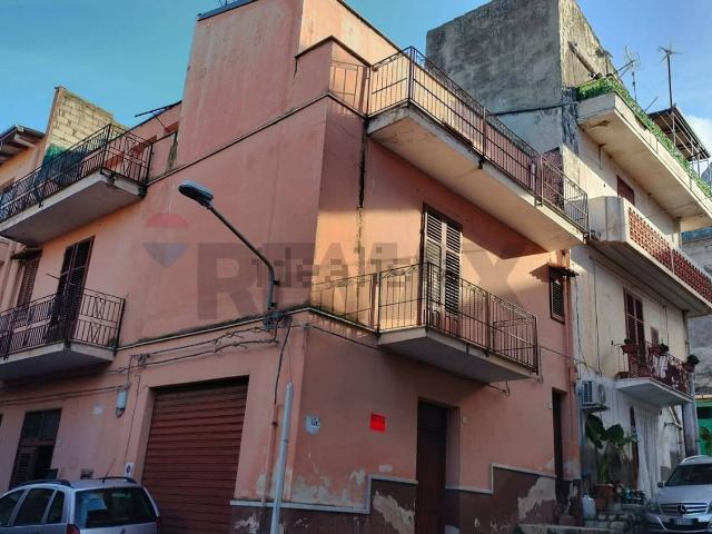 Villetta indipendente in vendita di 250 m² in Via Trappeto, 92