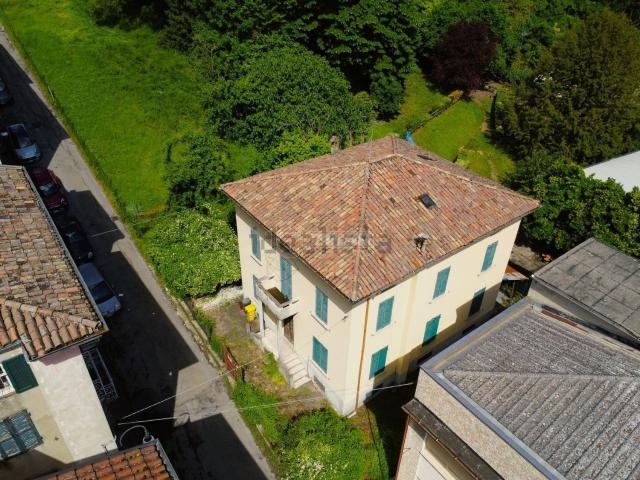 Villetta indipendente in vendita di 250 m² in Via Trieste, 4