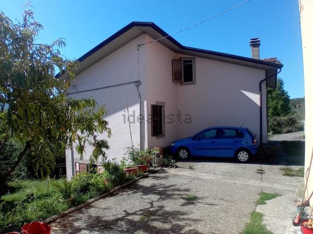 Villetta indipendente in vendita di 250 m² in Via Vittorio Veneto Moncigoli