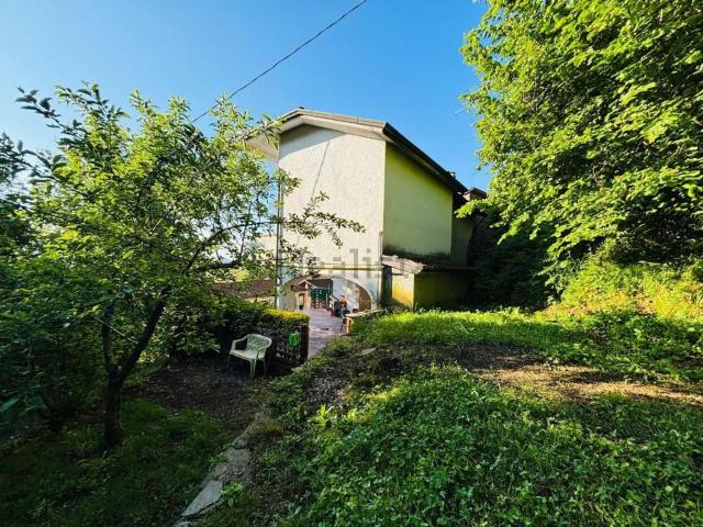 Villetta indipendente in vendita di 250 m² in Via XXV Aprile, 20