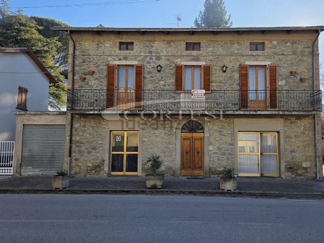 Villetta indipendente in vendita di 250 m² in Viale Parini
