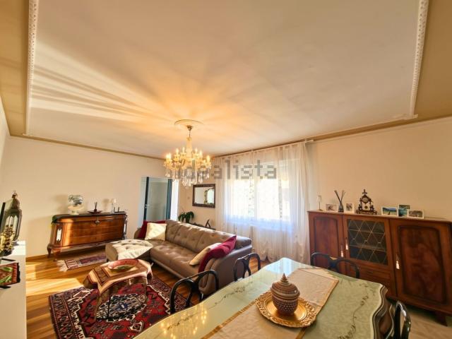 Villetta indipendente in vendita di 250 m² in Vicolo San Rocco, 2