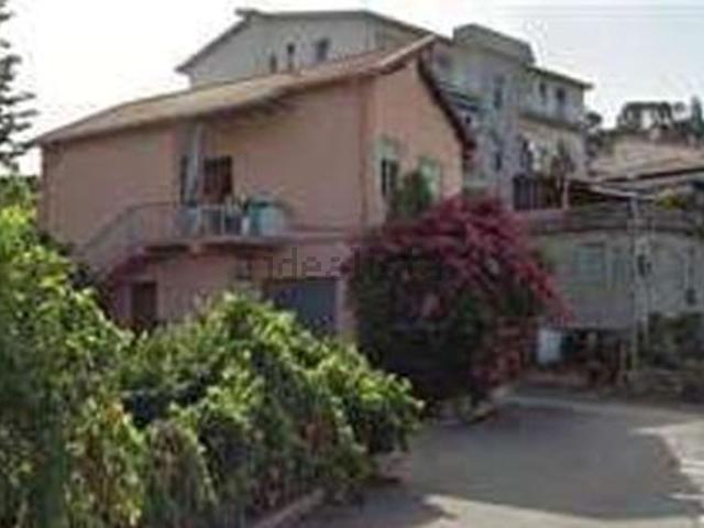Villetta indipendente in vendita di 250 m² in Contrada Malvicino, 63