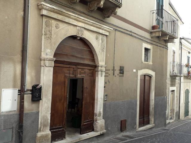 Villetta indipendente in vendita di 250 m² in Corso Santarelli