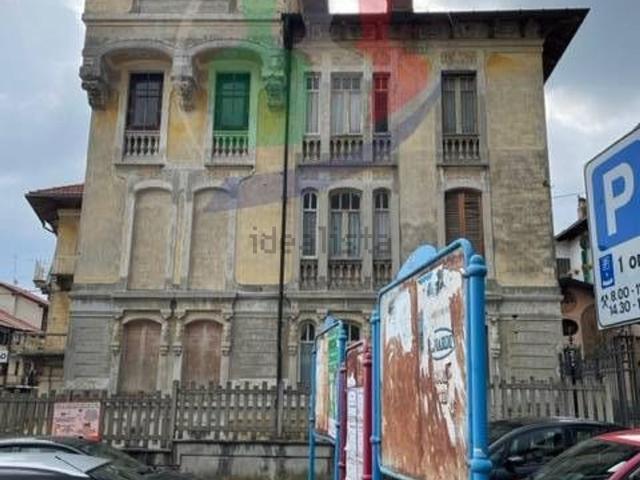 Villetta indipendente in vendita di 250 m² in Frazione Lora, 17