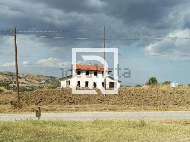 Villetta indipendente in vendita di 250 m² in Strada Gualdo Palazzo Bofondi, 3