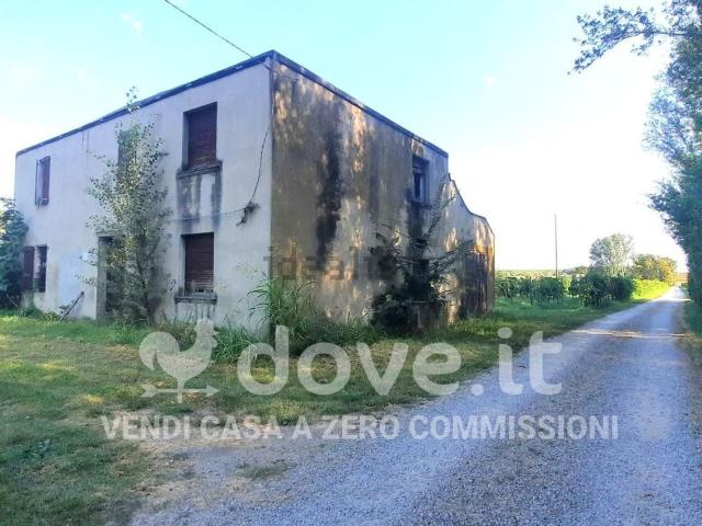 Villetta indipendente in vendita di 250 m² in Strada Statale 468 Motta, 18