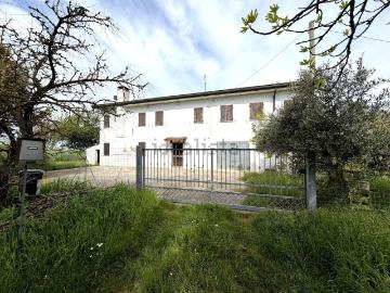 Villetta indipendente in vendita di 250 m² in Strada statale 46