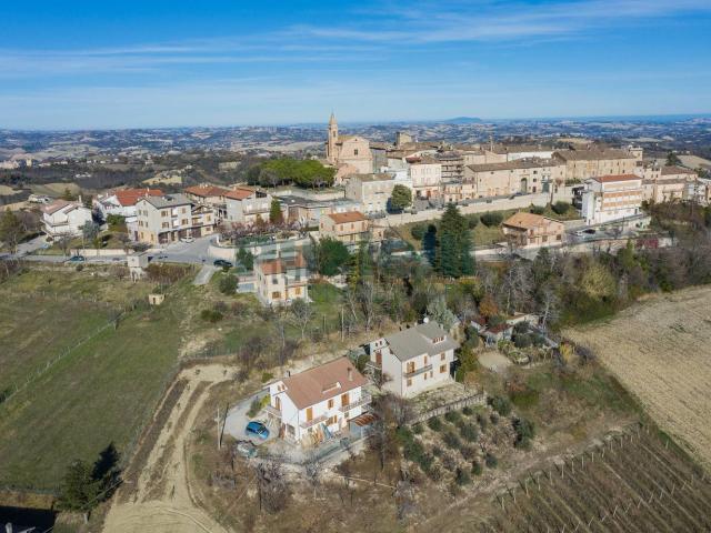 Villetta indipendente in vendita di 250 m² in Strada Provinciale 55, 2