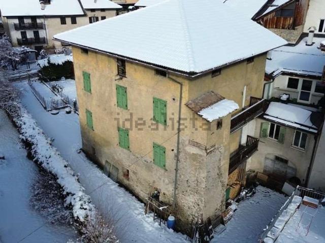 Villetta indipendente in vendita di 251 m² in Via Conci, 9