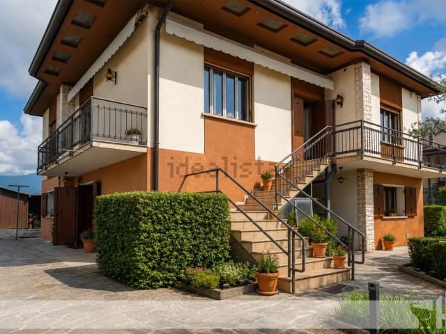 Villetta indipendente in vendita di 251 m² in Borgo Gava, 35