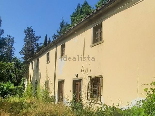 Villetta indipendente in vendita di 251 m² in Strada Provinciale della Zenna