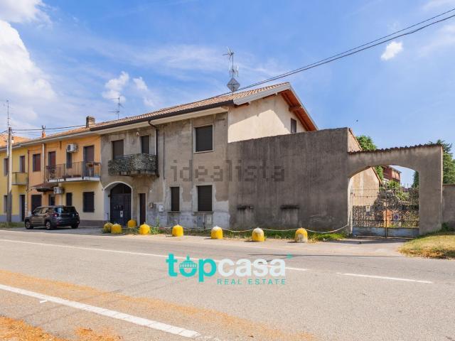 Villetta indipendente in vendita di 252 m² in Via Matteotti, 11