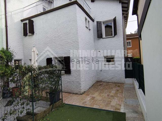 Villetta indipendente in vendita di 255 m²