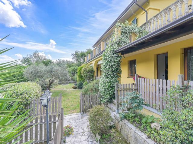 Villetta indipendente in vendita di 255 m² in Via Giuseppe Verdi, 52