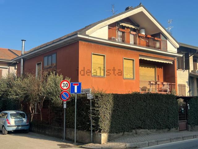 Villetta indipendente in vendita di 255 m² in Via Enrico Toti, 39