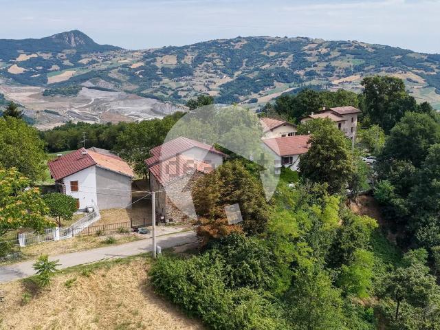 Villetta indipendente in vendita di 255 m² in Via Montecroce Basso, 11