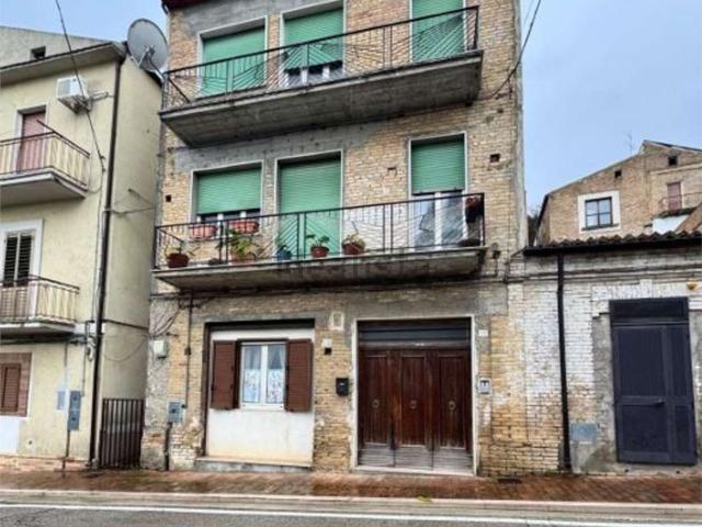 Villetta indipendente in vendita di 255 m² in Via Perdicasso Barrile, 55