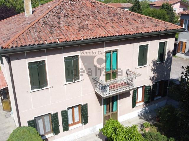 Villetta indipendente in vendita di 256 m²