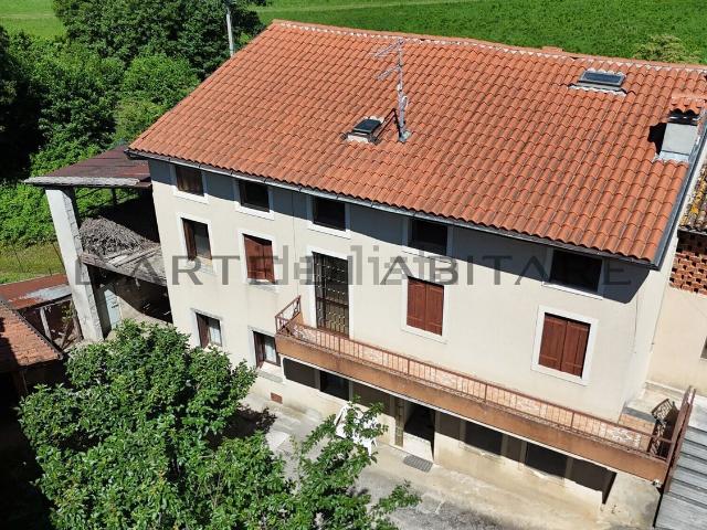 Villetta indipendente in vendita di 256 m² in Via Godeghe, 7