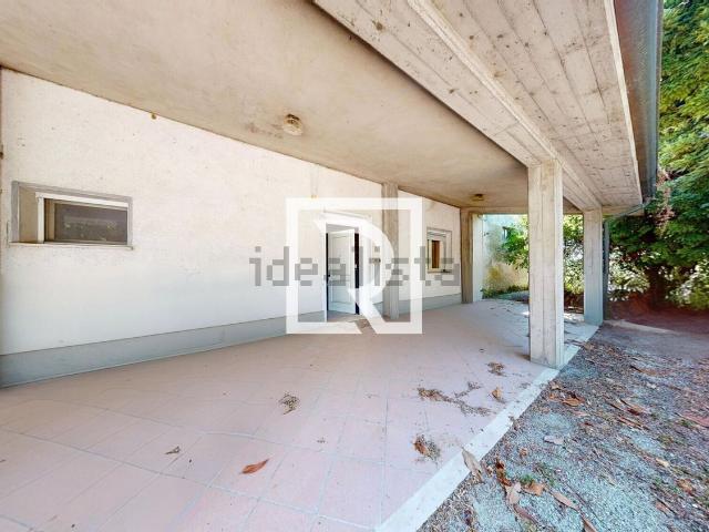 Villetta indipendente in vendita di 256 m² in Via Vecchia Emilia, 3273