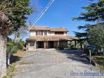 Villetta indipendente in vendita di 257 m² in Via delle Vigne