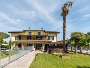 Villetta indipendente in vendita di 258 m² in Vicolo Vecchio
