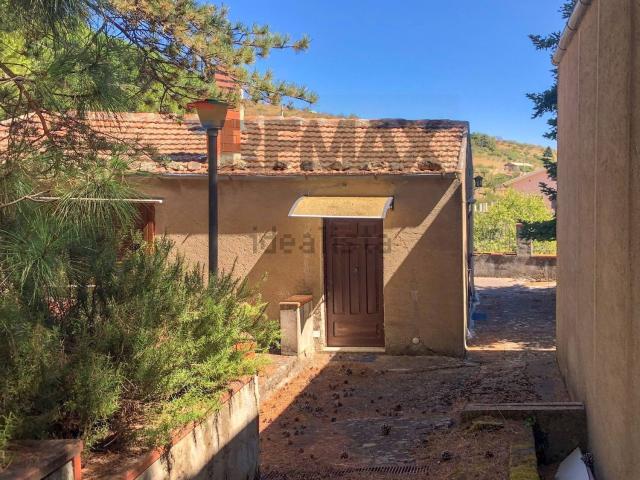 Villetta indipendente in vendita di 258 m² in Contrada Grillo