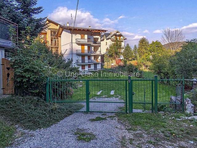 Villetta indipendente in vendita di 259 m² in Via Sereine, 6